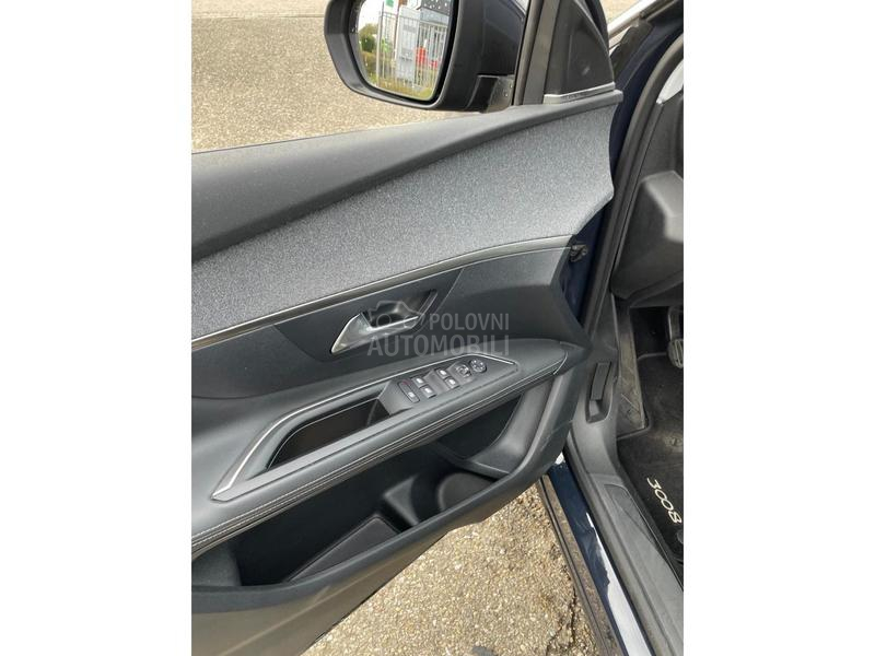 Peugeot 3008 1.2 Allure Premium