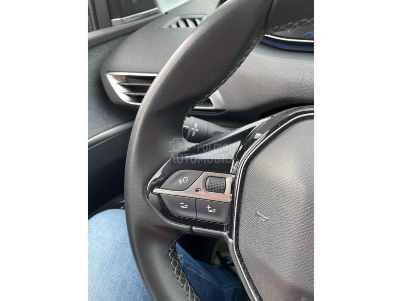 Peugeot 3008 1.2 Allure Premium