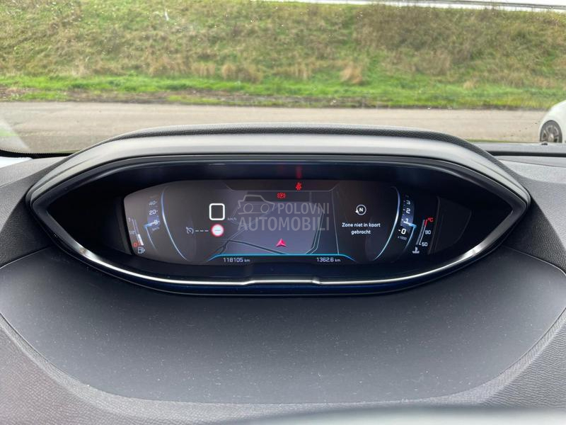 Peugeot 3008 1.2 Allure Premium