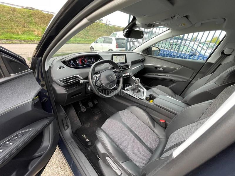 Peugeot 3008 1.2 Allure Premium