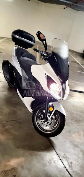 Kymco Xciting 400i