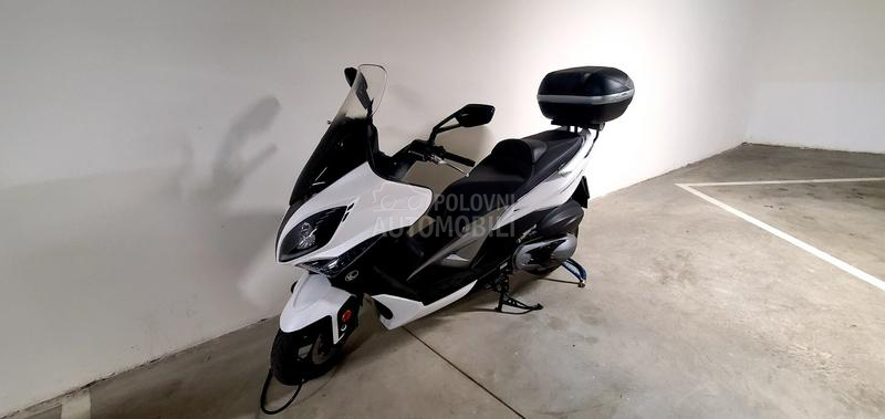 Kymco Xciting 400i