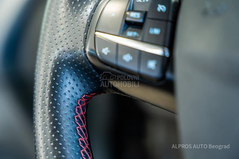 Ford Kuga 2.5 PHEV ST-LINE