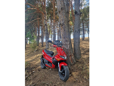 Gilera runner