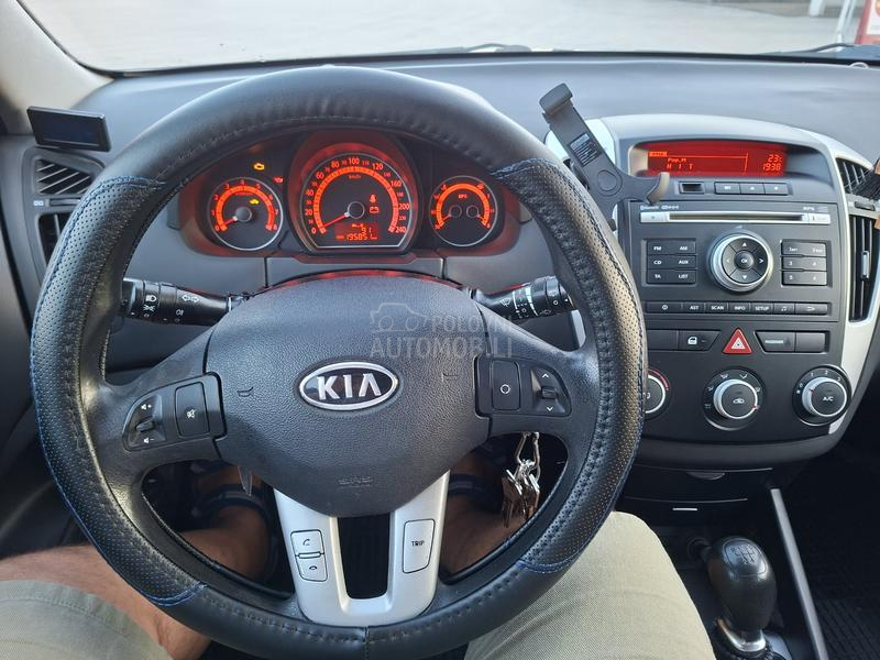 Kia cee`d sw 