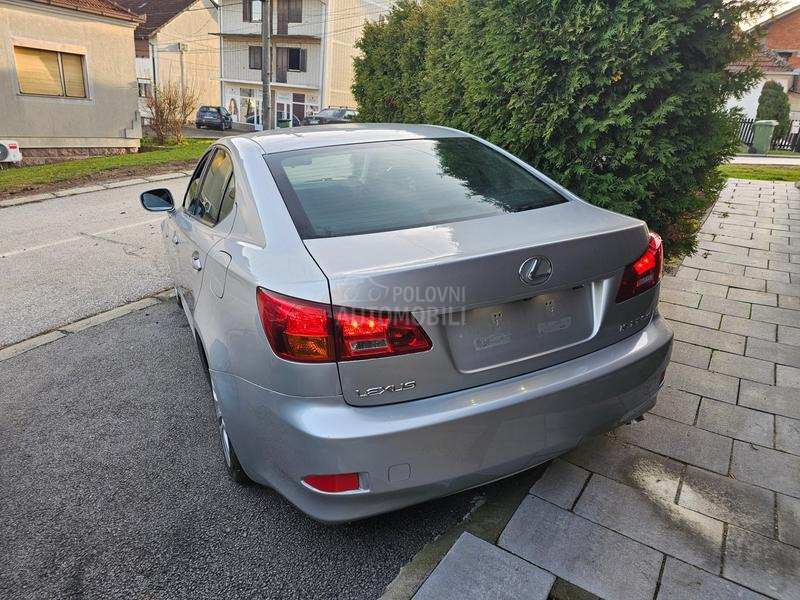 Lexus IS 220 2.2d