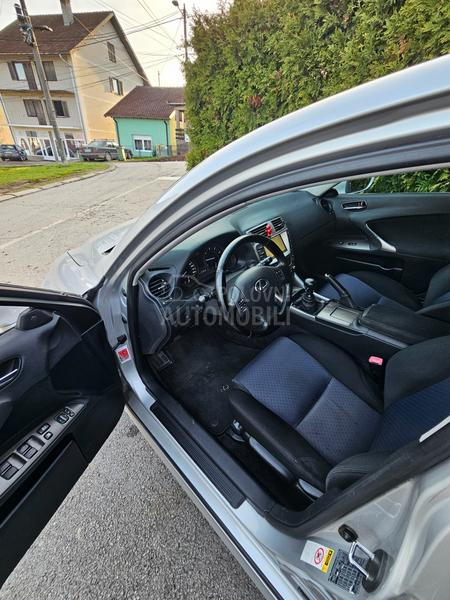 Lexus IS 220 2.2d