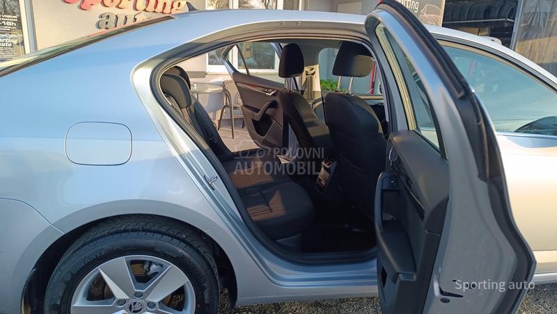 Škoda Octavia 1.6 TDI STYLE