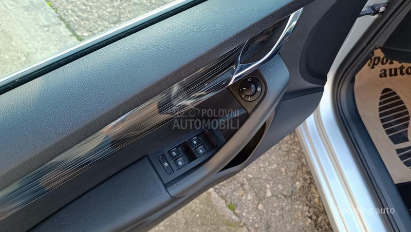 Škoda Octavia 1.6 TDI STYLE