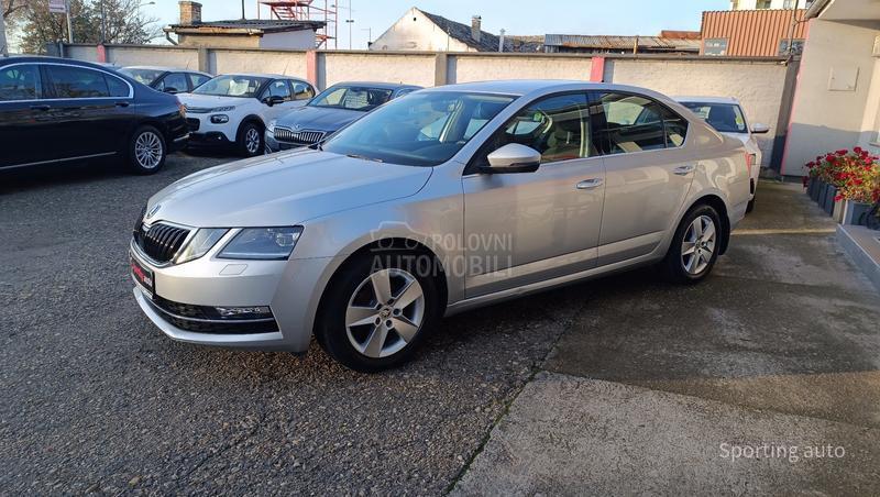 Škoda Octavia 1.6 TDI STYLE