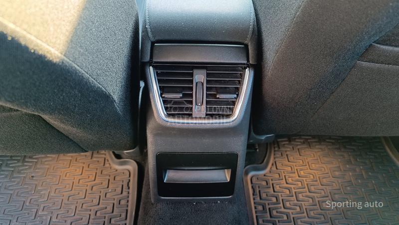 Škoda Octavia 1.6 TDI STYLE