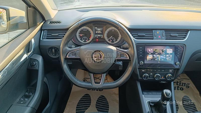 Škoda Octavia 1.6 TDI STYLE