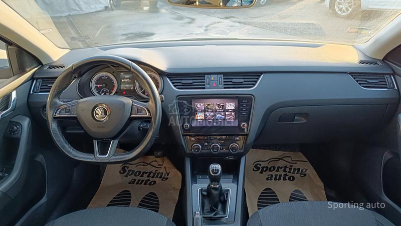 Škoda Octavia 1.6 TDI STYLE