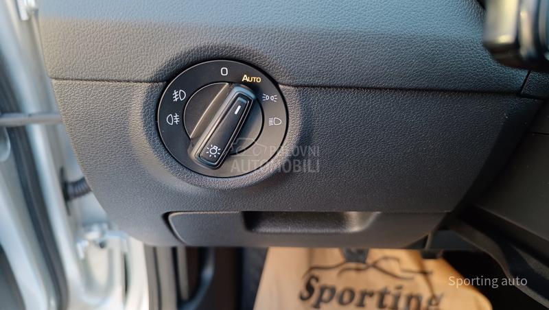 Škoda Octavia 1.6 TDI STYLE