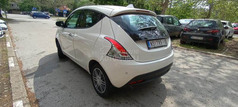 Lancia Ypsilon 1,3 lanac 4 cilindra