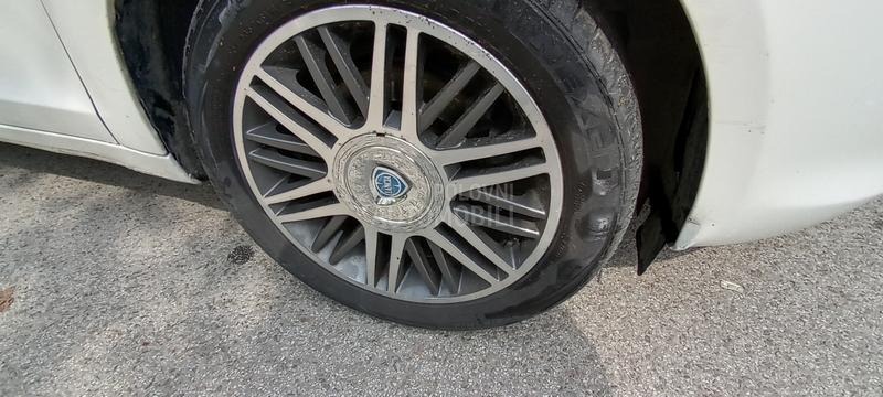 Lancia Ypsilon 1,3 lanac 4 cilindra