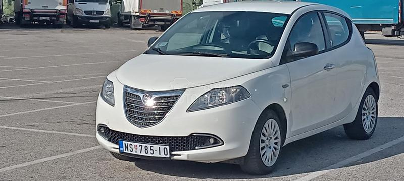 Lancia Ypsilon 1,3 lanac 4 cilindra