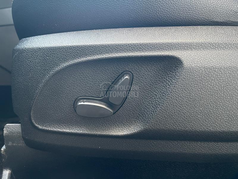 Ford Kuga TDCI/4X4/TITANIUM