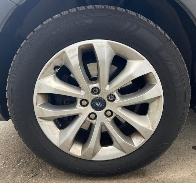 Ford Kuga TDCI/4X4/TITANIUM