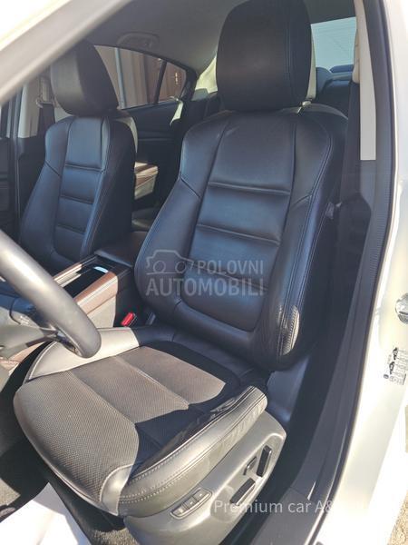 Mazda 6 2.0i REVOLUTION AT