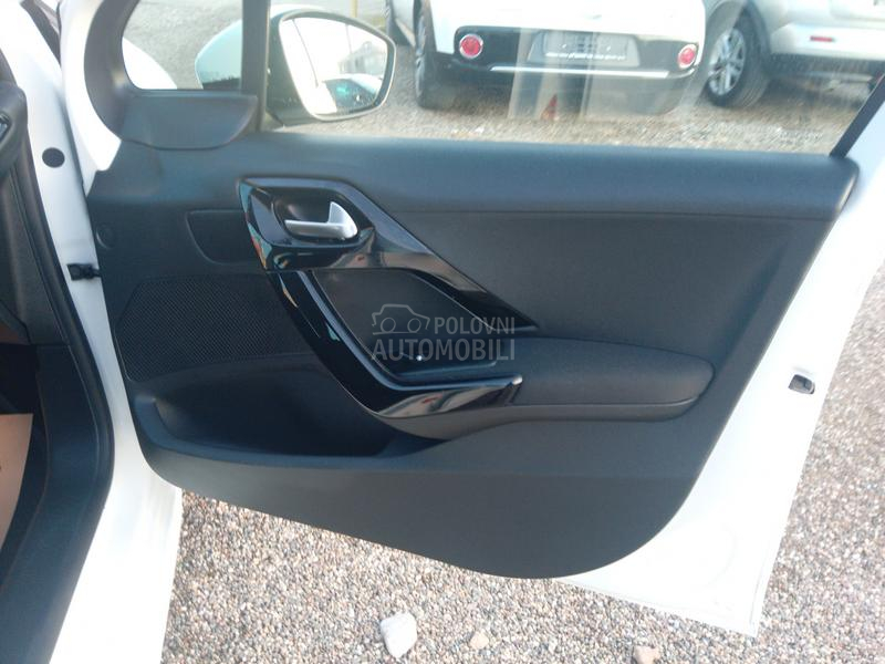 Peugeot 208 1.4 hdi