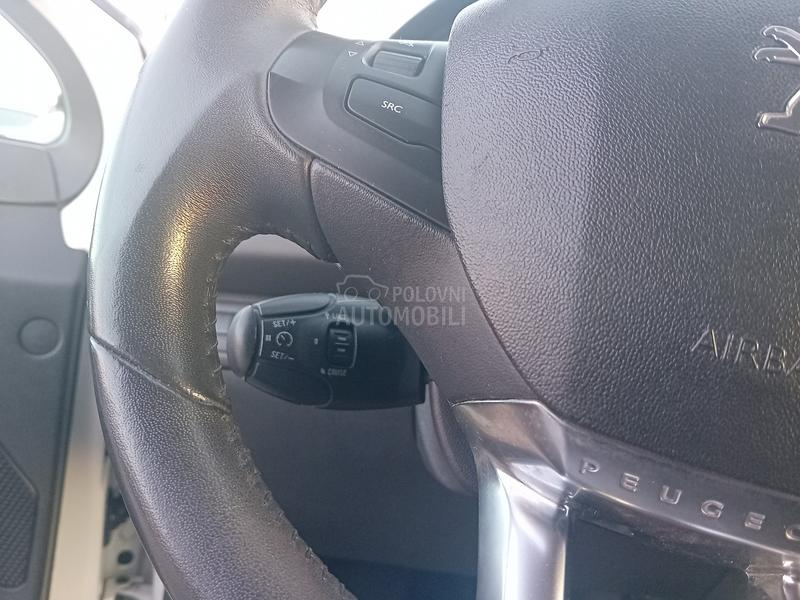 Peugeot 208 1.4 hdi