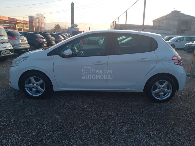 Peugeot 208 1.4 hdi