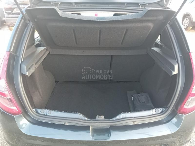 Dacia Sandero 1.4 8V tng