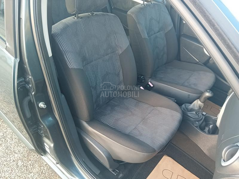 Dacia Sandero 1.4 8V tng