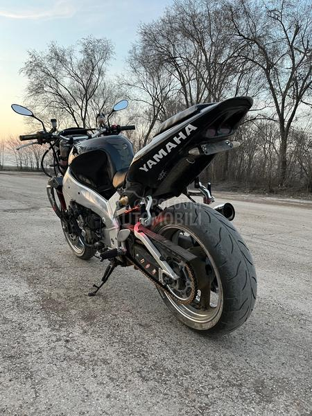 Yamaha Yzf750