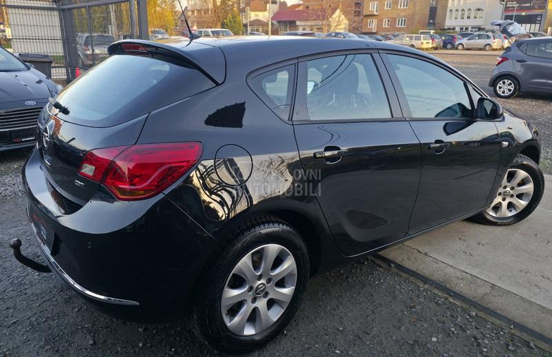 Opel Astra J 1.6 TDCI