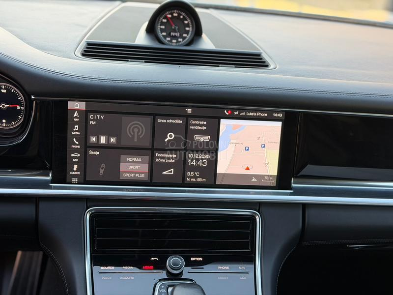 Porsche Panamera 4S Sport Chrono