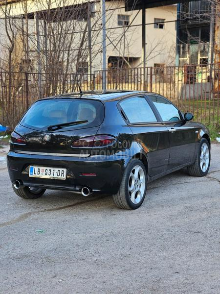 Alfa Romeo 147 1.9 Jtdm