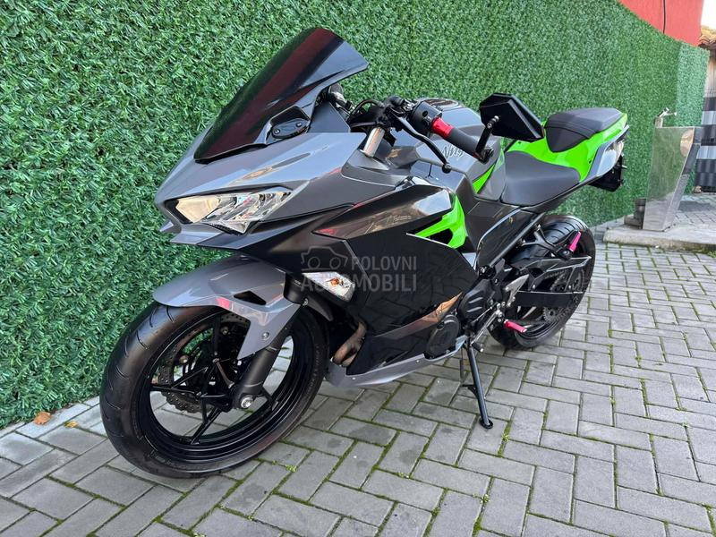 Kawasaki Ninja 400