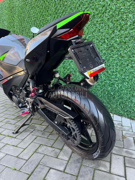 Kawasaki Ninja 400