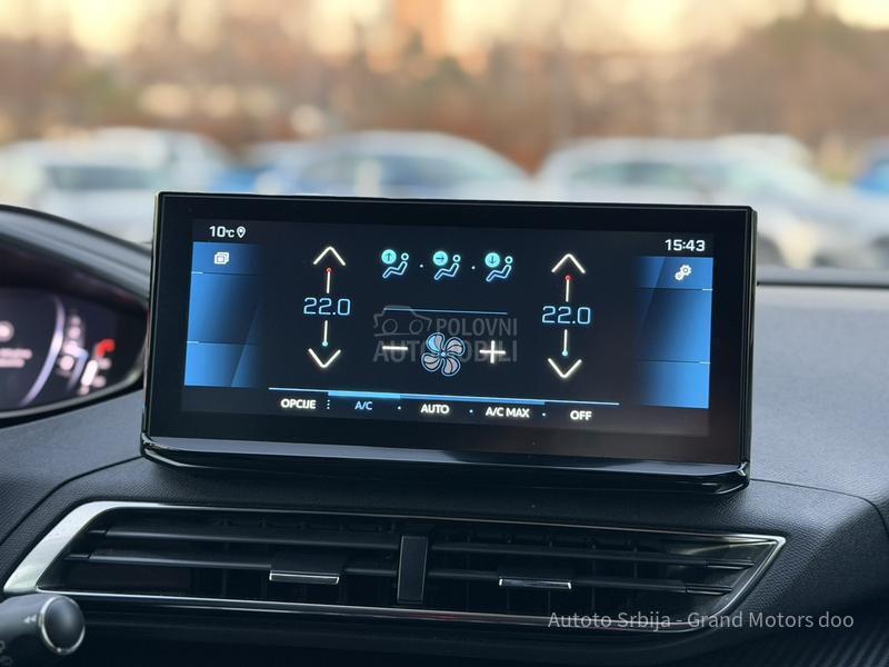 Peugeot 3008 1.2 PureTech ALLURE