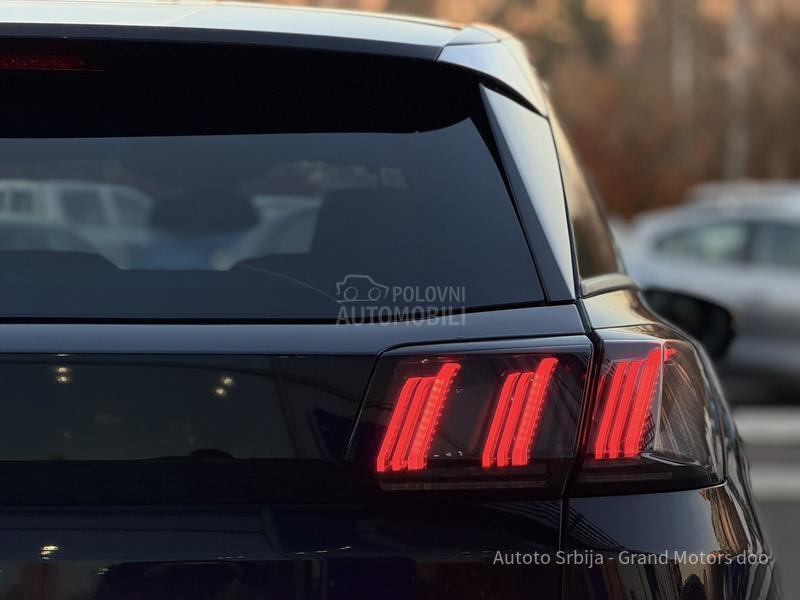 Peugeot 3008 1.2 PureTech ALLURE