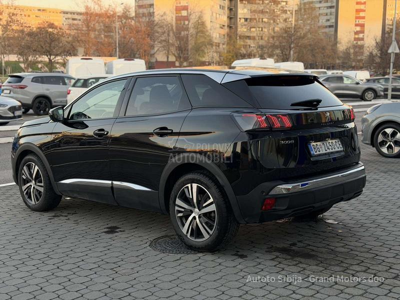 Peugeot 3008 1.2 PureTech ALLURE