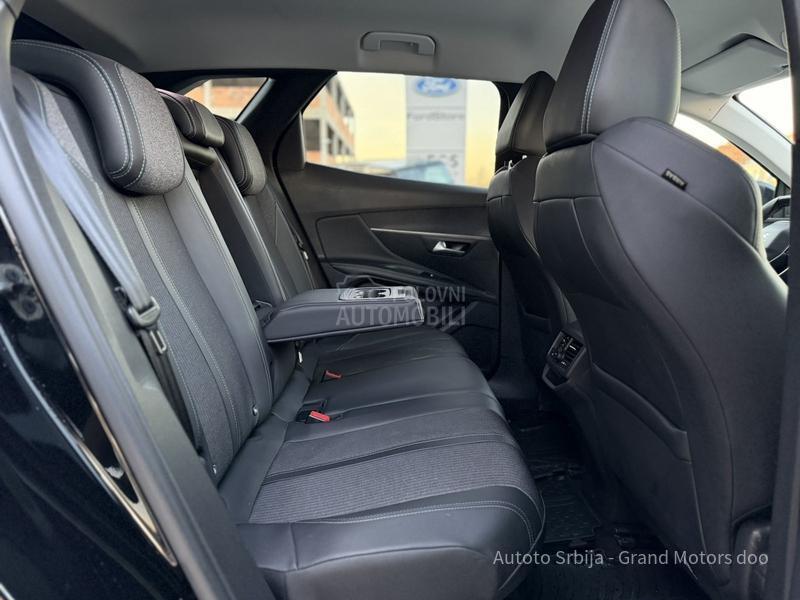 Peugeot 3008 1.2 PureTech ALLURE