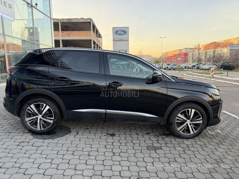 Peugeot 3008 1.2 PureTech ALLURE