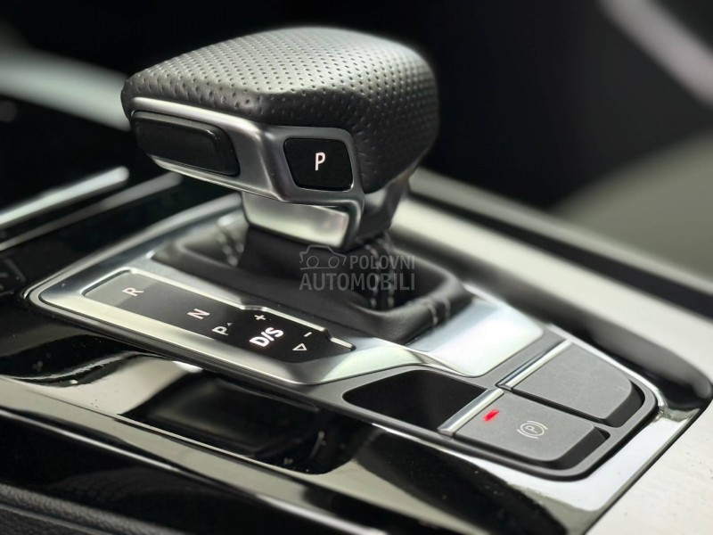 Audi Q5 SportbackSlineMatrix