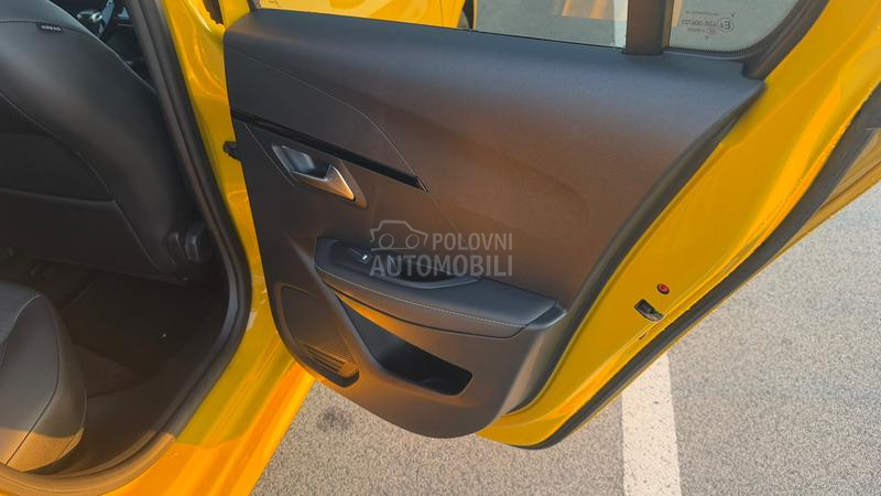 Peugeot 208 1.5 BlueHDi Allure