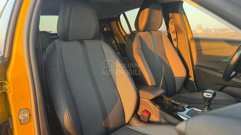 Peugeot 208 1.5 BlueHDi Allure