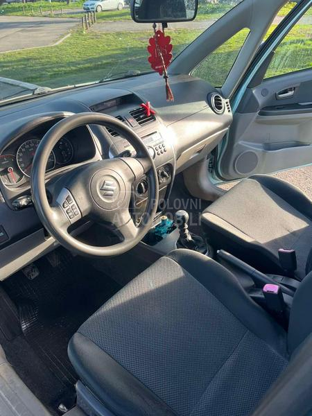 Suzuki SX4 