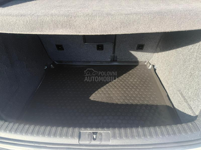 Volkswagen Tiguan R-line    4x4