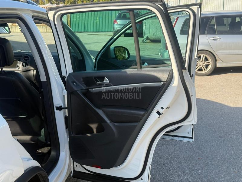 Volkswagen Tiguan R-line    4x4