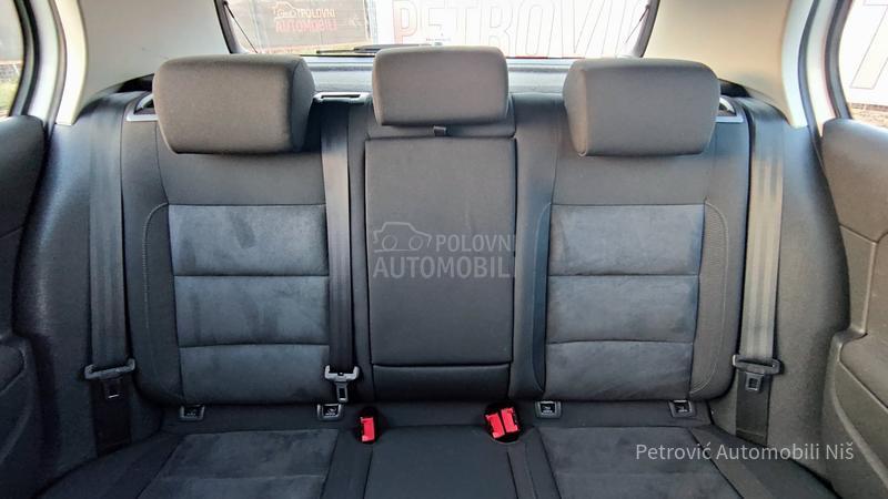 Volkswagen Golf 6 1.6 TDi //HIGHLINE//