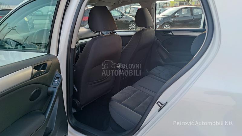 Volkswagen Golf 6 1.6 TDi //HIGHLINE//