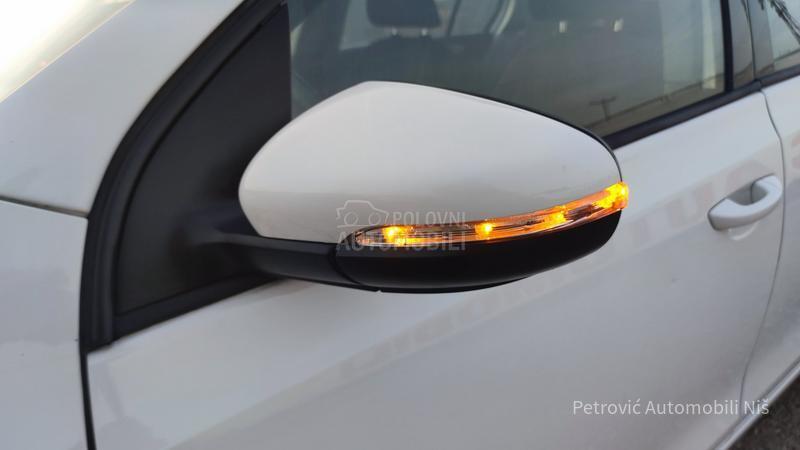 Volkswagen Golf 6 1.6 TDi //HIGHLINE//