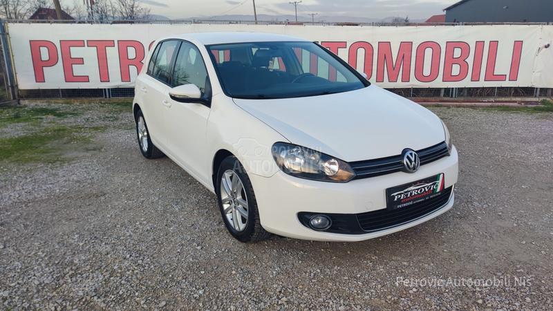 Volkswagen Golf 6 1.6 TDi //HIGHLINE//